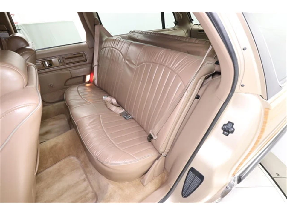 1993 Buick Roadmaster - Image 21 of 31