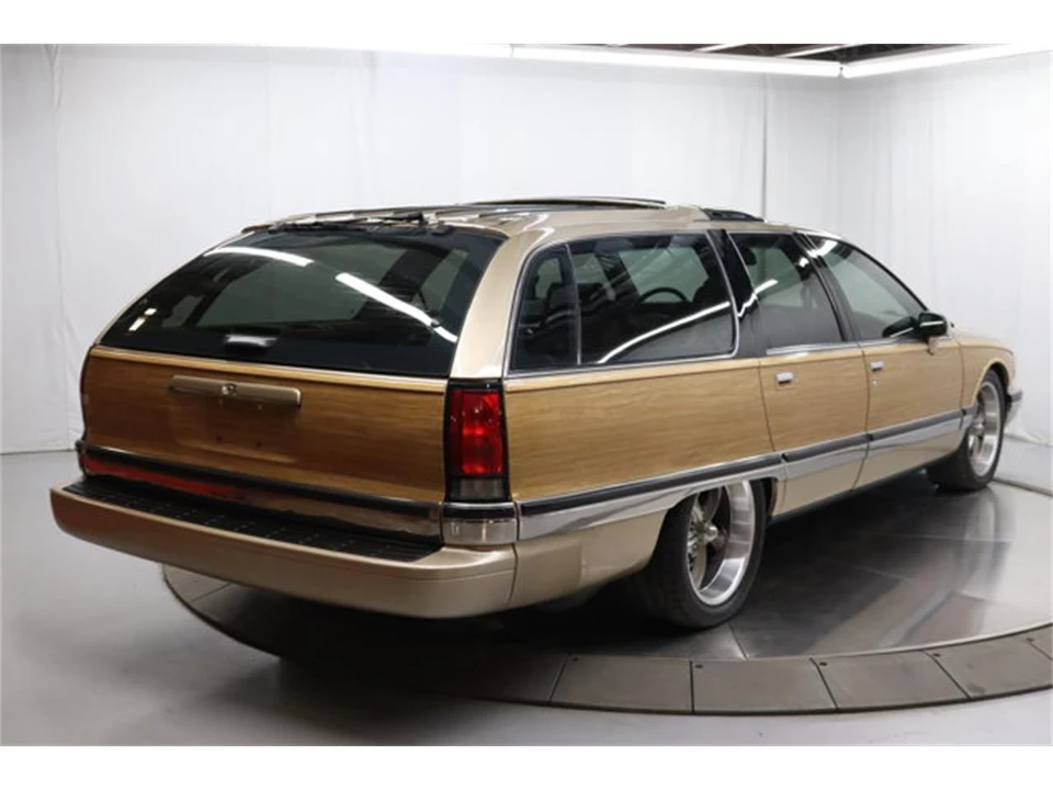 1993 Buick Roadmaster - Image 7 of 31