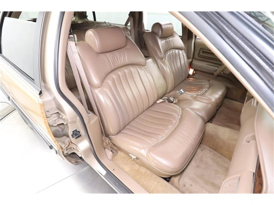 1993 Buick Roadmaster - Image 20 of 31
