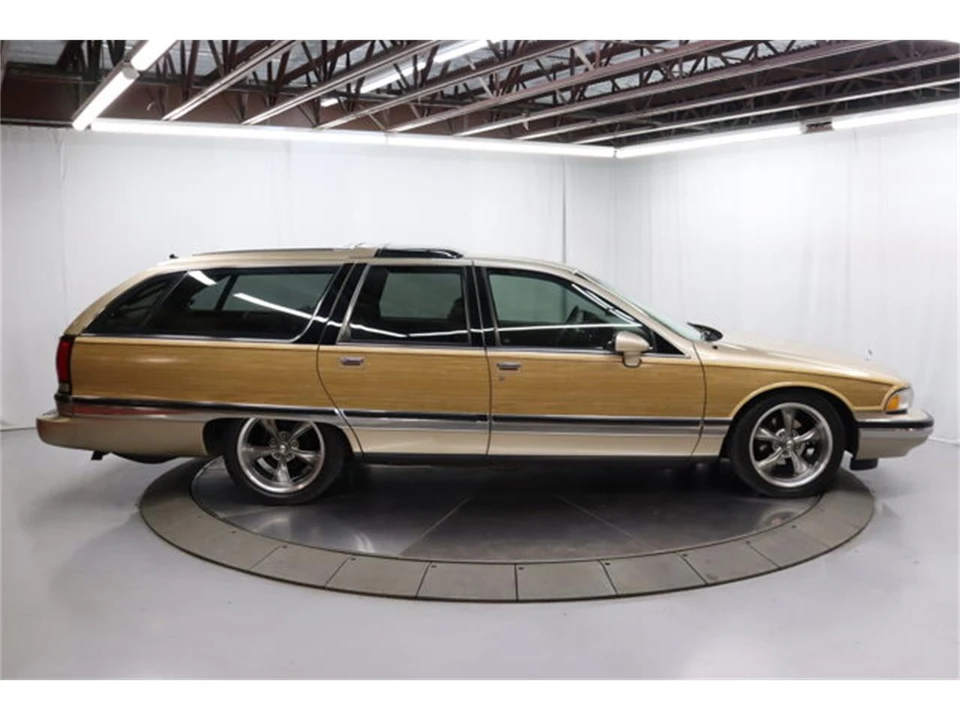1993 Buick Roadmaster - Image 8 of 31