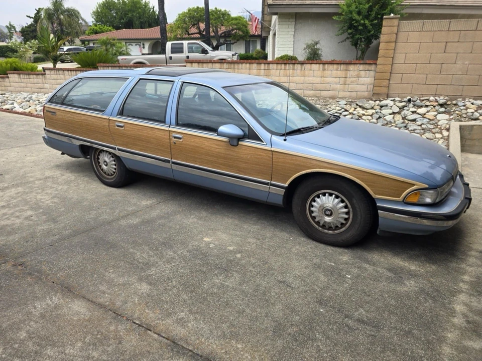 1993 Buick Roadmaster - Image 7 of 21