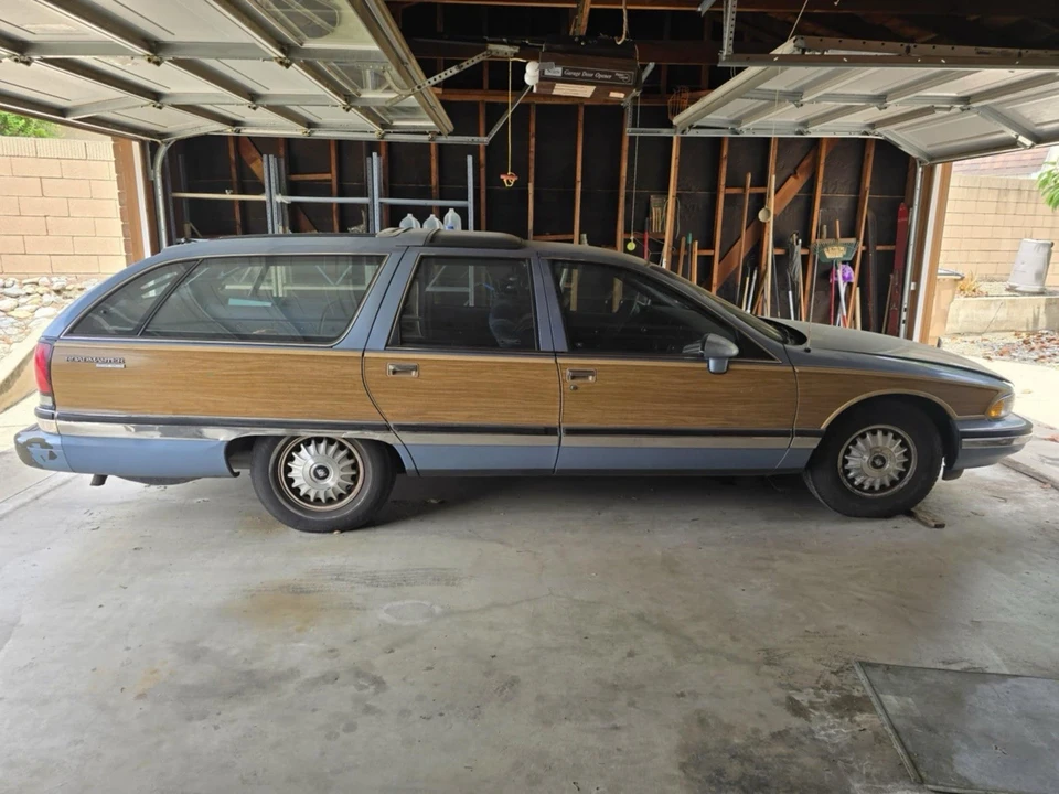 1993 Buick Roadmaster - Image 3 of 21