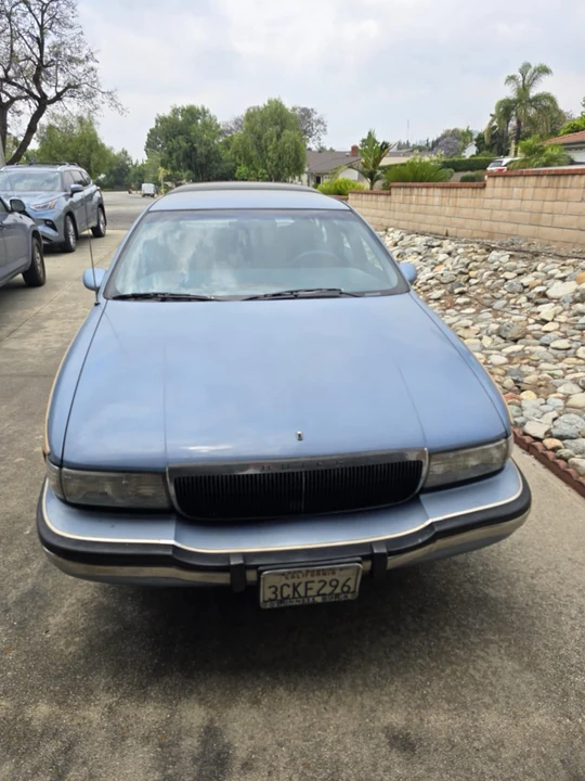 1993 Buick Roadmaster - Image 9 of 21