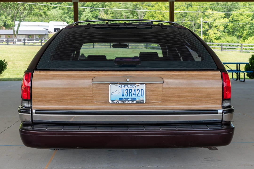 1993 Buick Roadmaster - Image 6 of 31