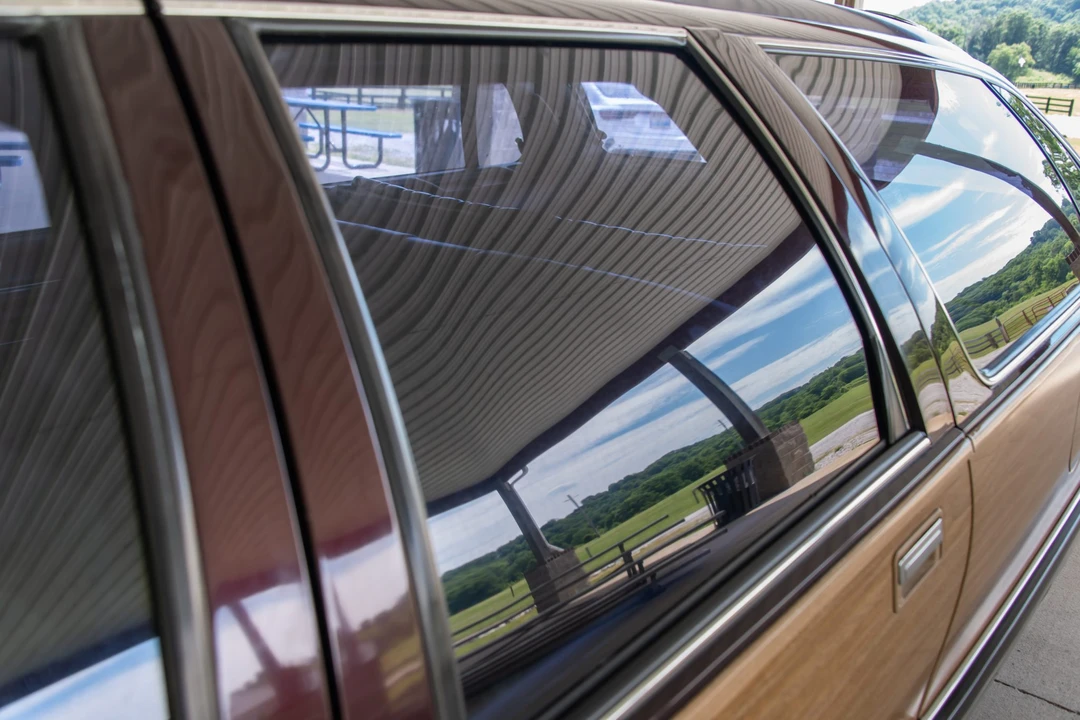 1993 Buick Roadmaster - Image 18 of 31