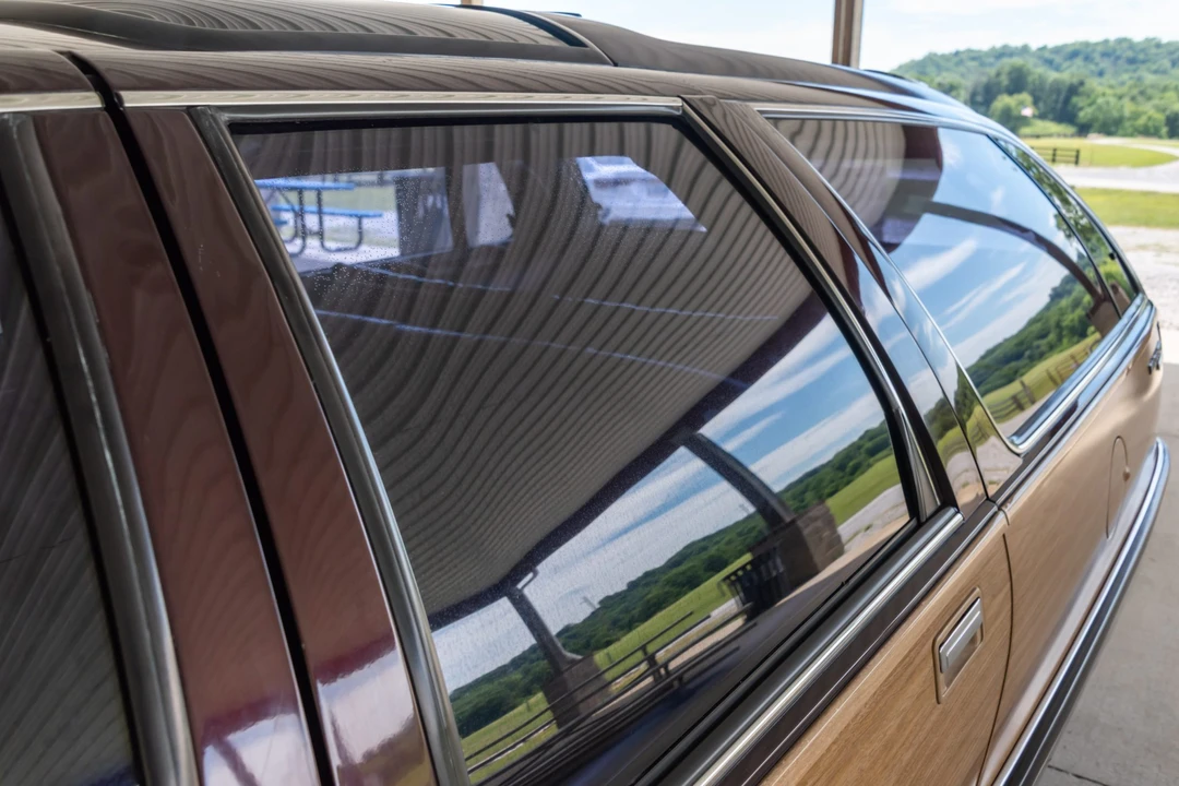 1993 Buick Roadmaster - Image 19 of 31