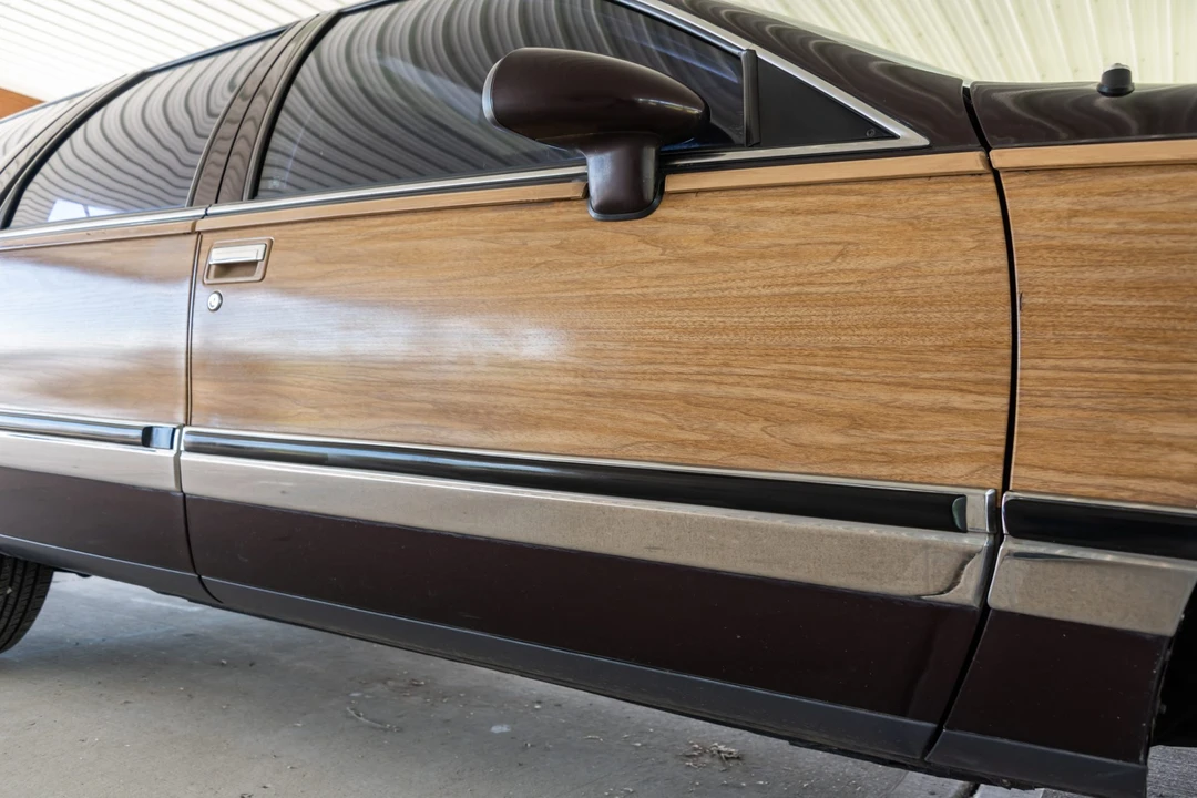 1993 Buick Roadmaster - Image 27 of 31
