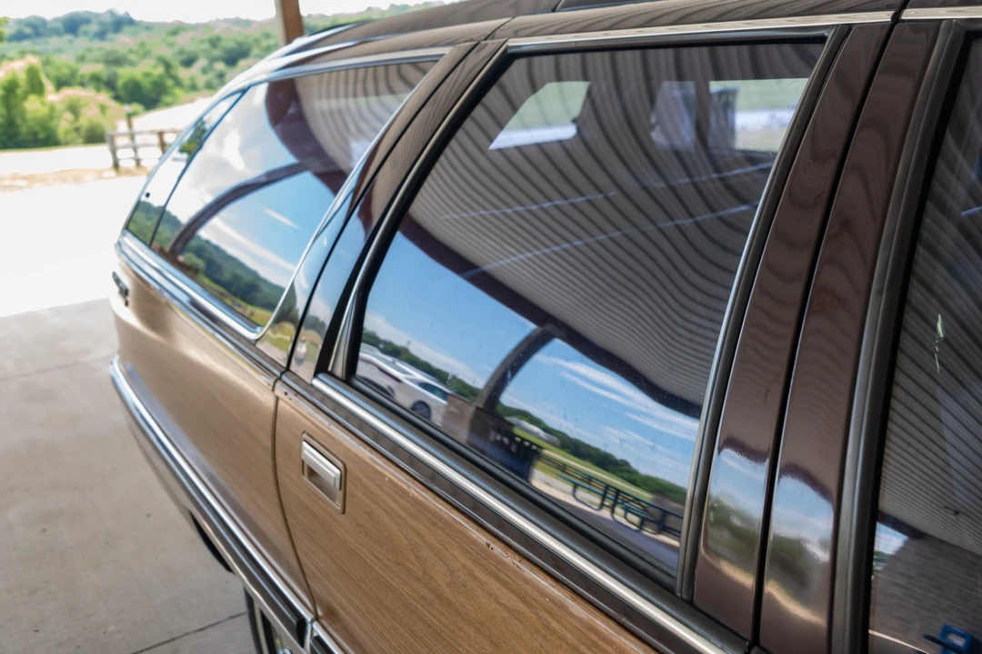 1993 Buick Roadmaster - Image 29 of 31