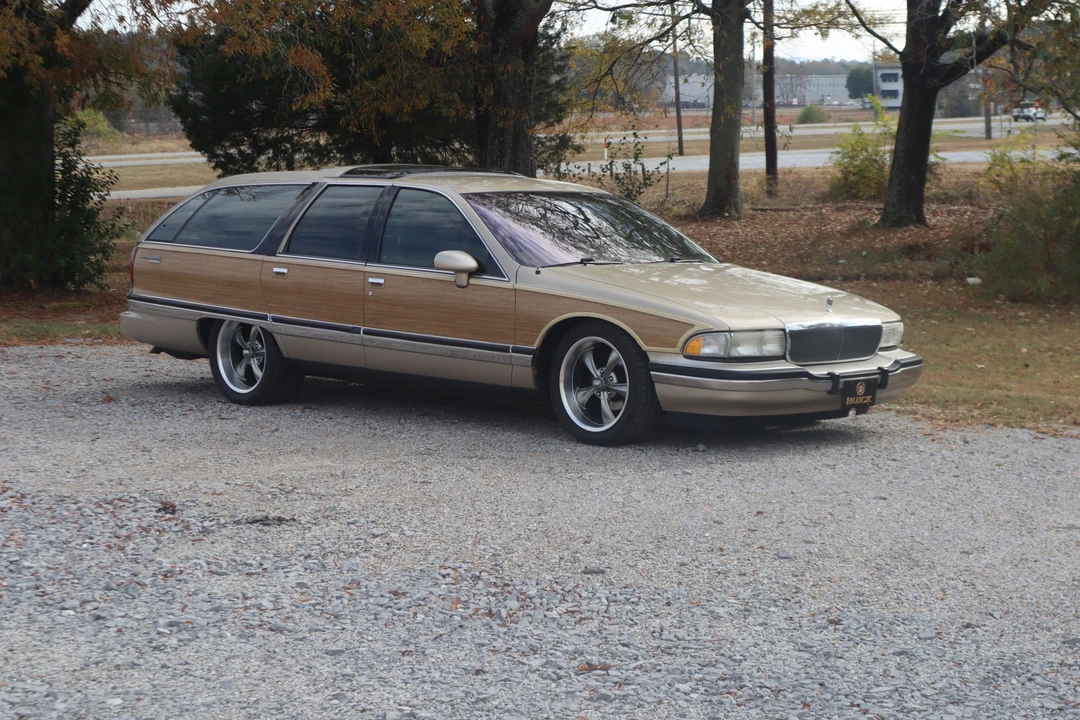 1993 Buick Roadmaster - Image 8 of 31