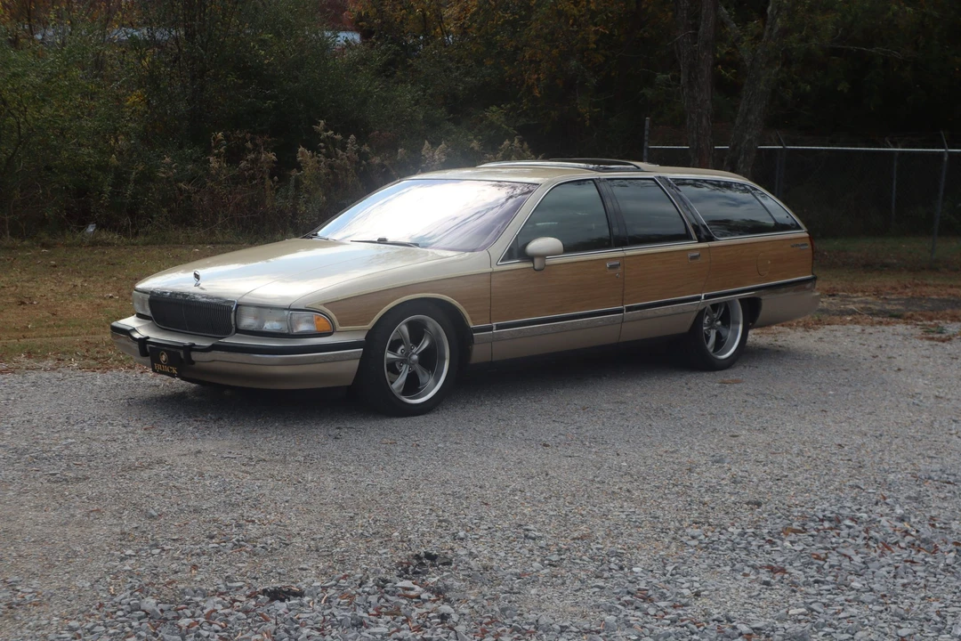1993 Buick Roadmaster - Image 3 of 31