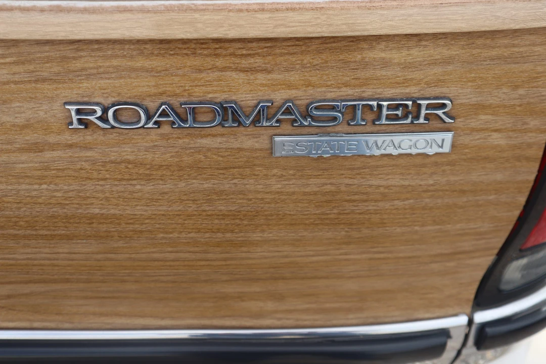 1993 Buick Roadmaster - Image 21 of 31