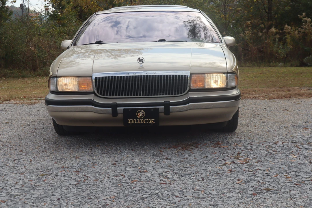 1993 Buick Roadmaster - Image 7 of 31