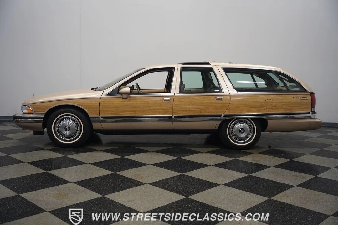 1993 Buick Roadmaster - Image 9 of 21