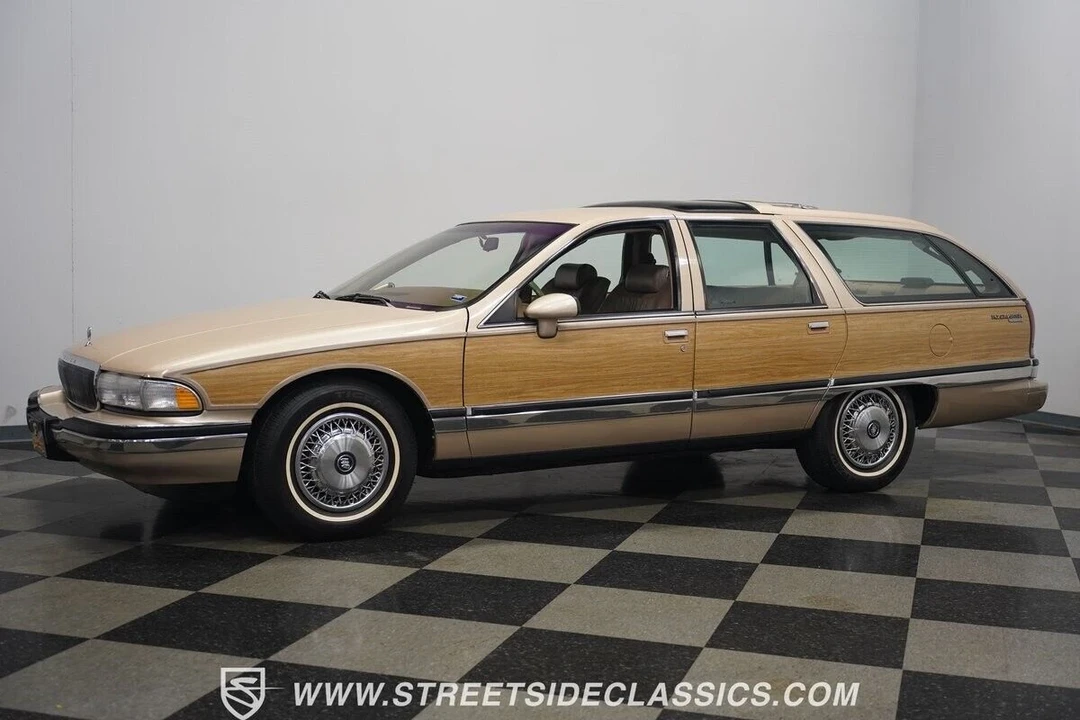 1993 Buick Roadmaster - Image 8 of 21