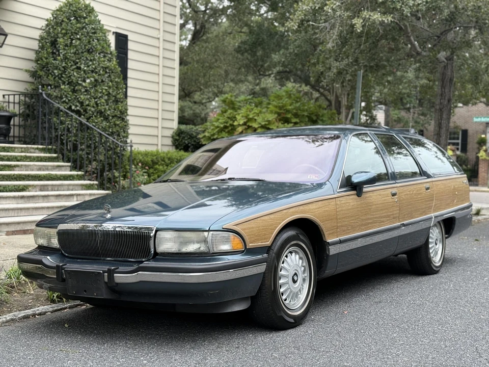 1993 Buick Roadmaster - Image 7 of 31