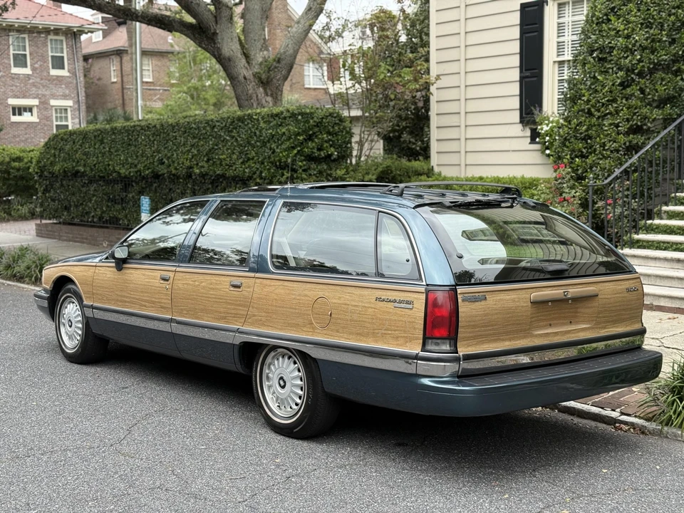 1993 Buick Roadmaster - Image 12 of 31