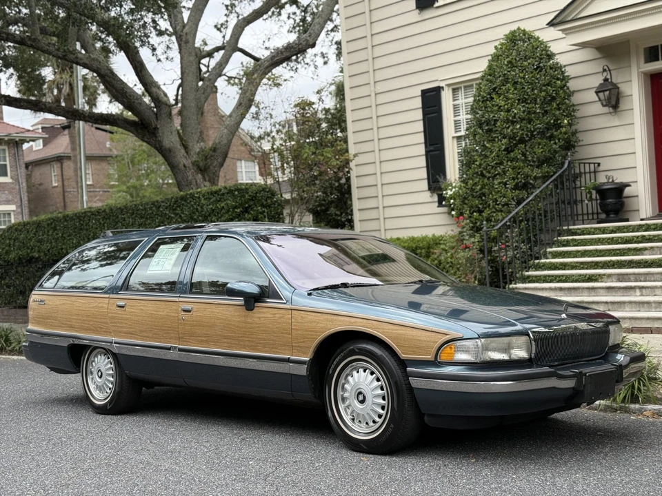 1993 Buick Roadmaster - Image 3 of 31