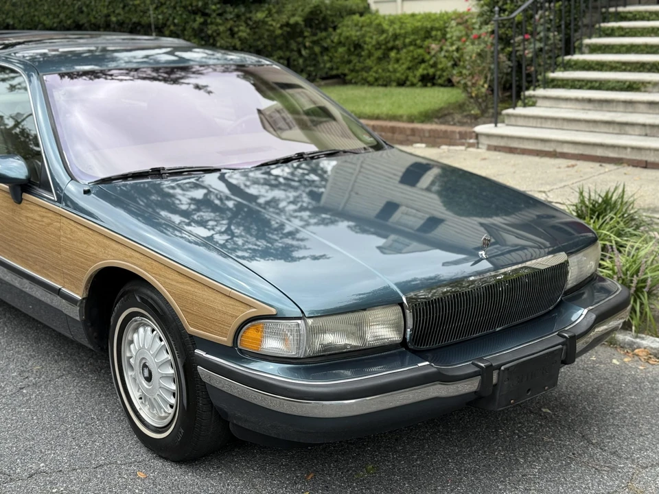 1993 Buick Roadmaster - Image 23 of 31