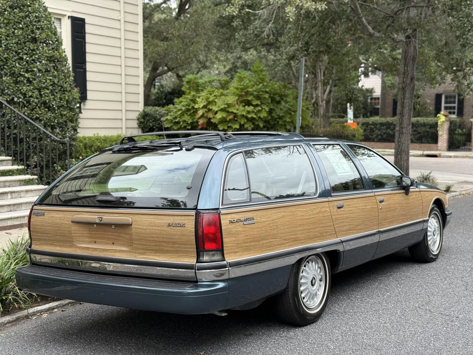 1993 Buick Roadmaster - Image 16 of 31