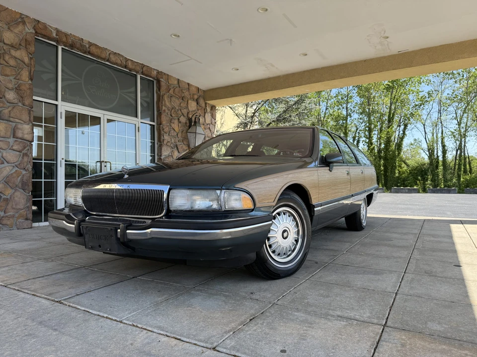 1993 Buick Roadmaster - Image 10 of 31
