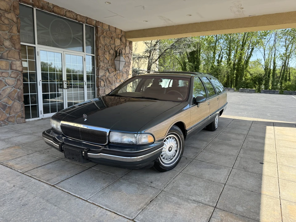 1993 Buick Roadmaster - Image 13 of 31