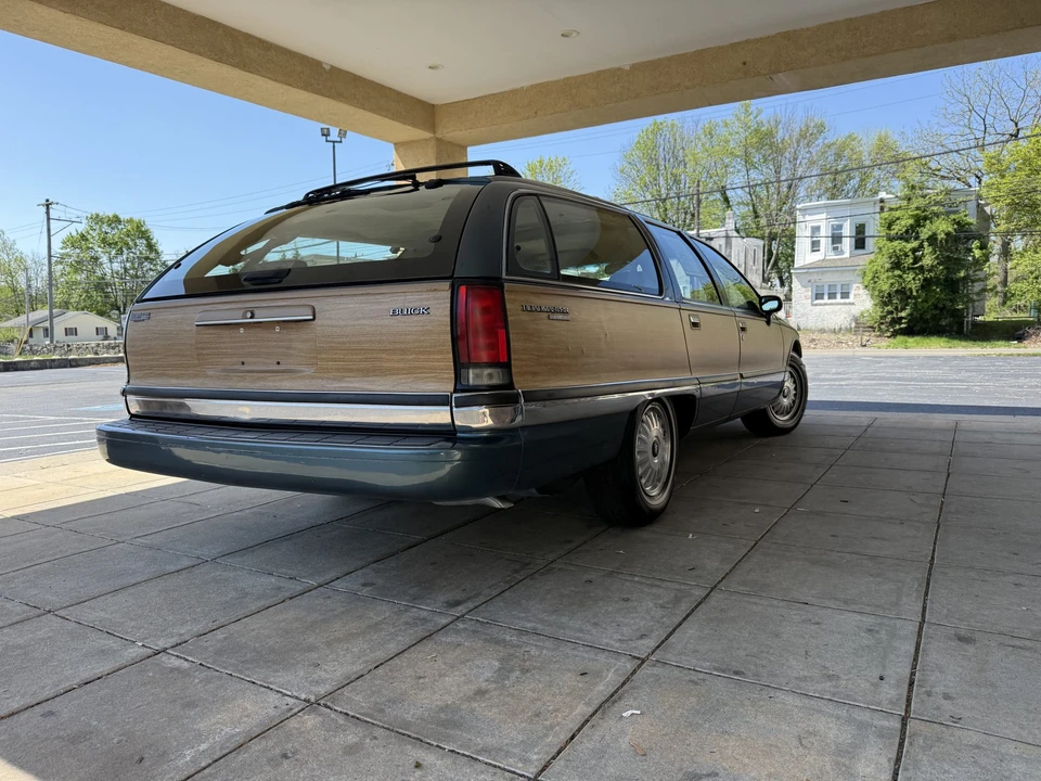 1993 Buick Roadmaster - Image 27 of 31