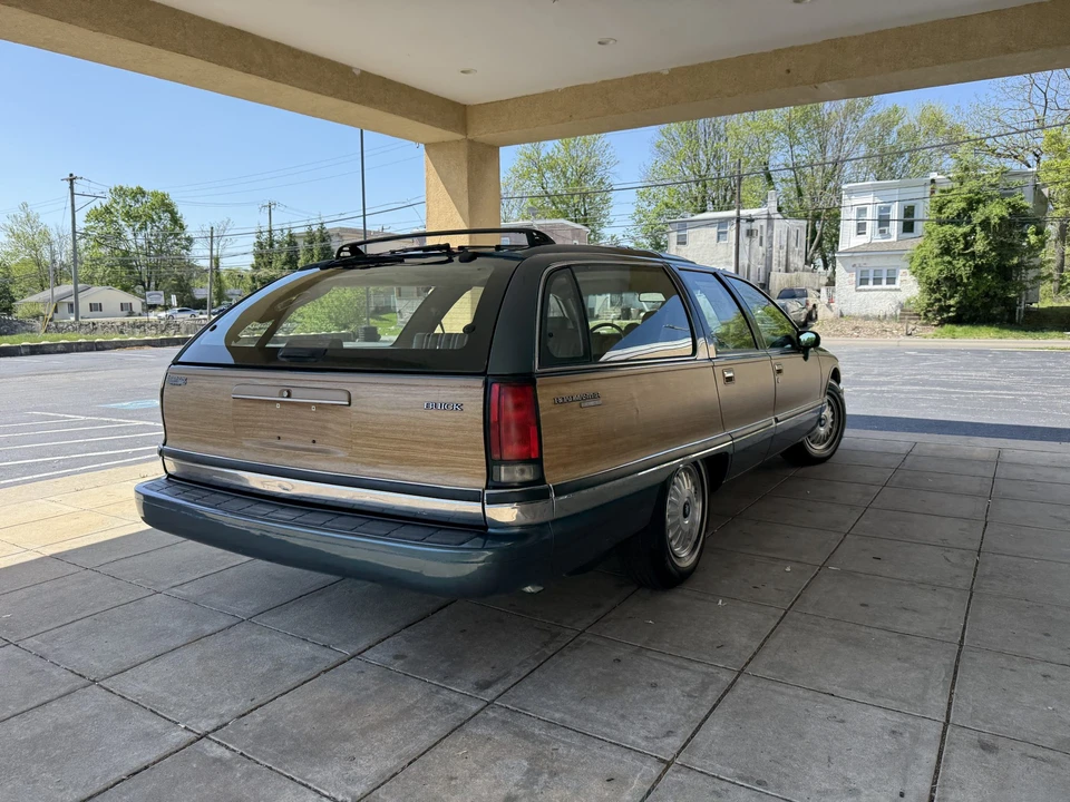 1993 Buick Roadmaster - Image 28 of 31