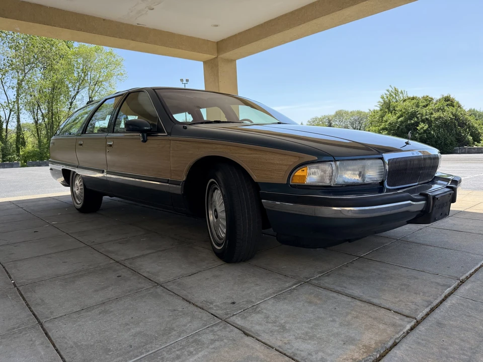 1993 Buick Roadmaster - Image 3 of 31