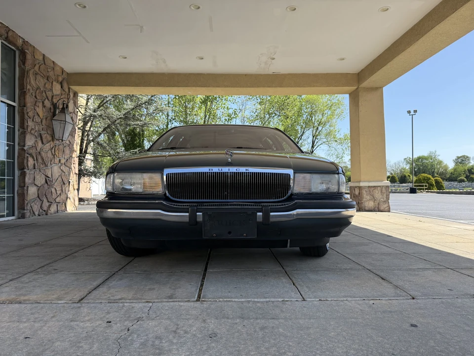 1993 Buick Roadmaster - Image 6 of 31