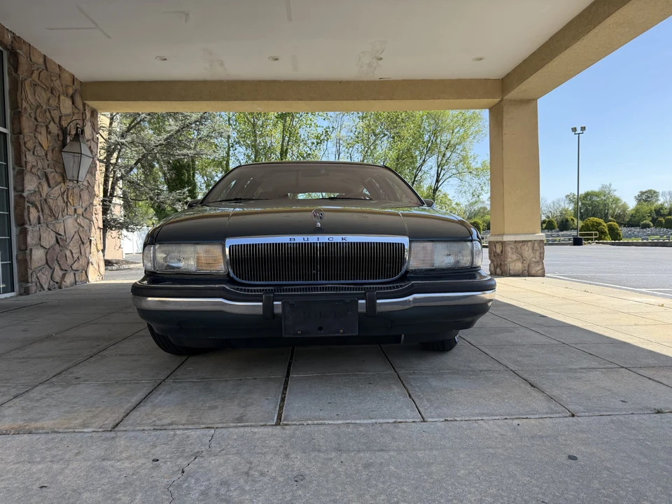 1993 Buick Roadmaster - Image 7 of 31