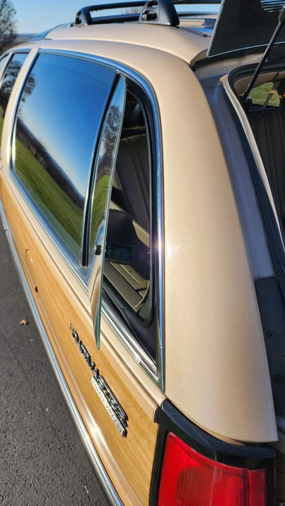 1993 Buick Roadmaster - Image 17 of 31