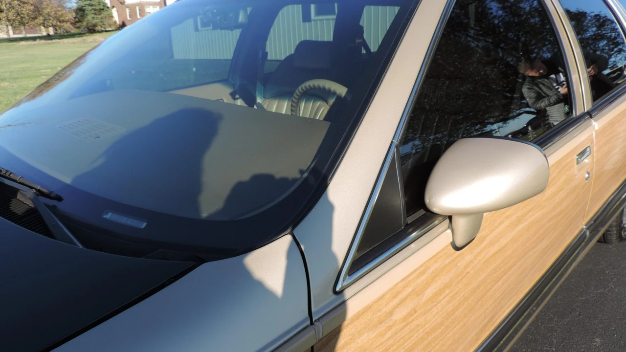 1993 Buick Roadmaster - Image 22 of 31