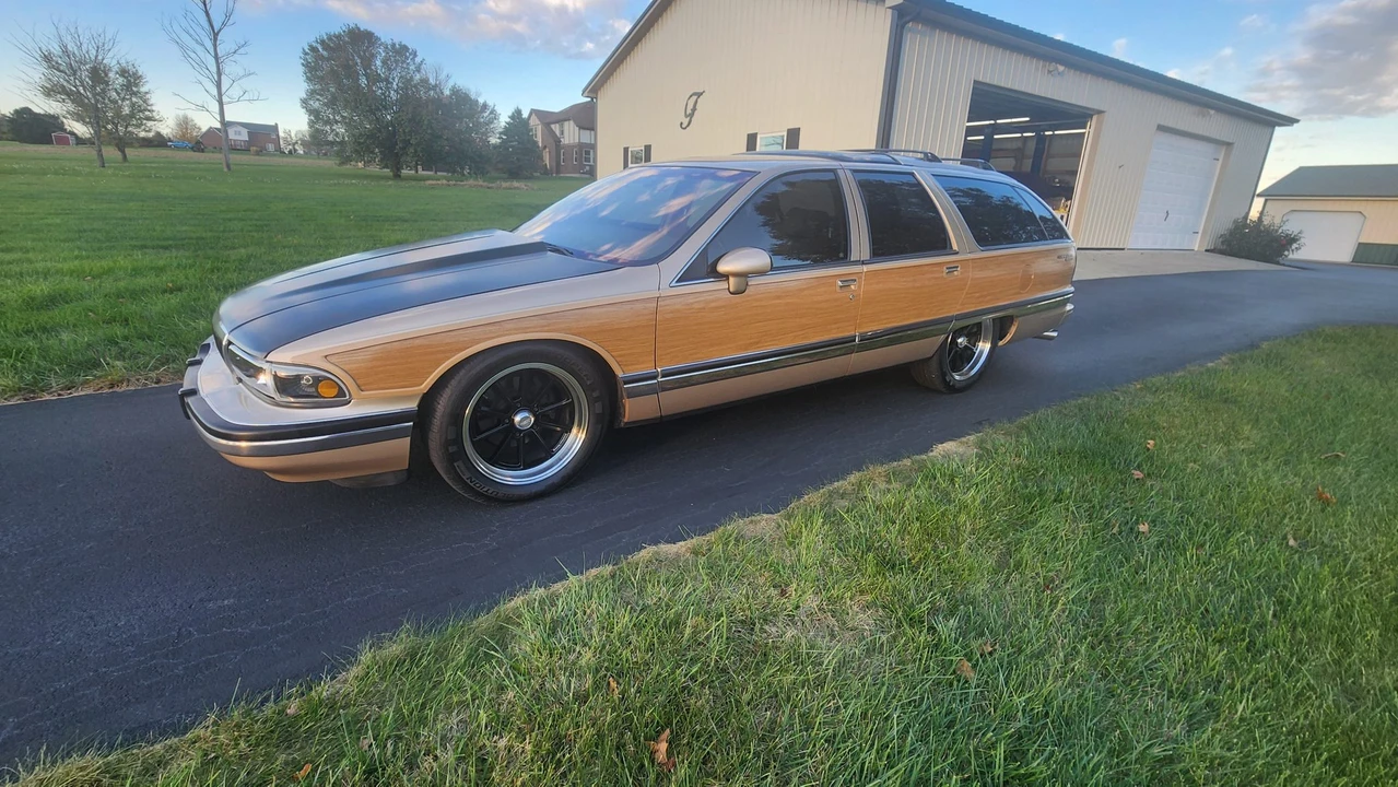 1993 Buick Roadmaster - Image 4 of 31