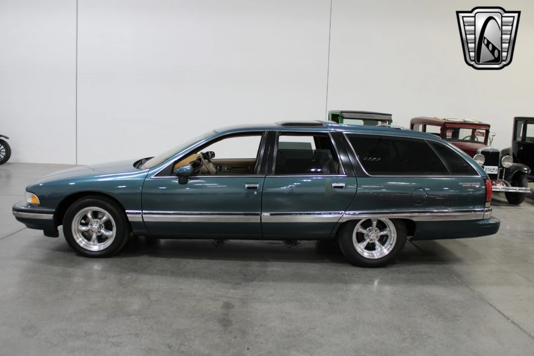 1993 Buick Roadmaster - Image 4 of 12