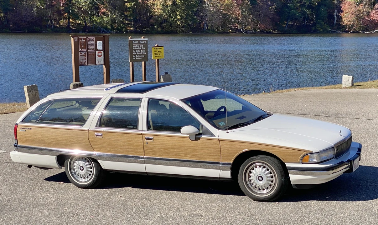 1993 Buick Roadmaster - Image 28 of 31