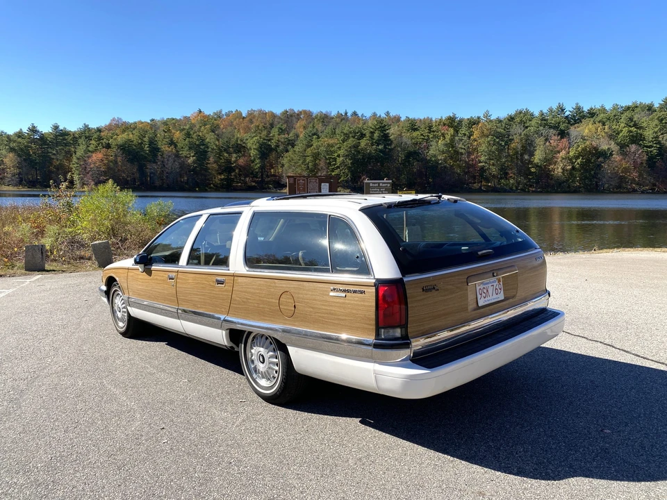 1993 Buick Roadmaster - Image 15 of 31