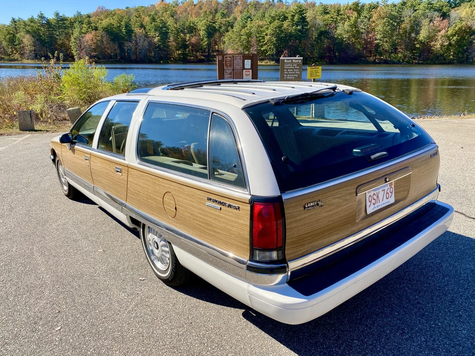 1993 Buick Roadmaster - Image 14 of 31