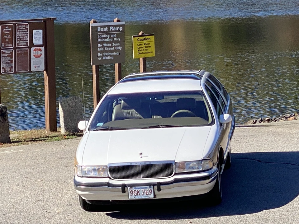 1993 Buick Roadmaster - Image 8 of 31
