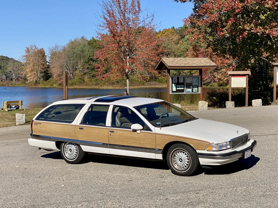 1993 Buick Roadmaster - Image 26 of 31