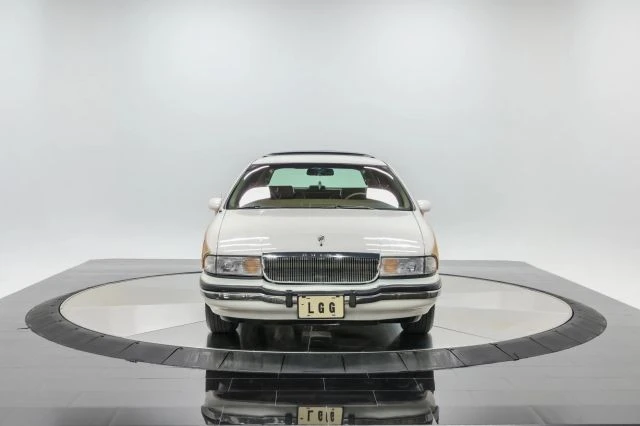 1993 Buick Roadmaster - Image 13 of 31
