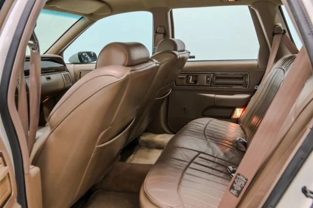 1993 Buick Roadmaster - Image 31 of 31