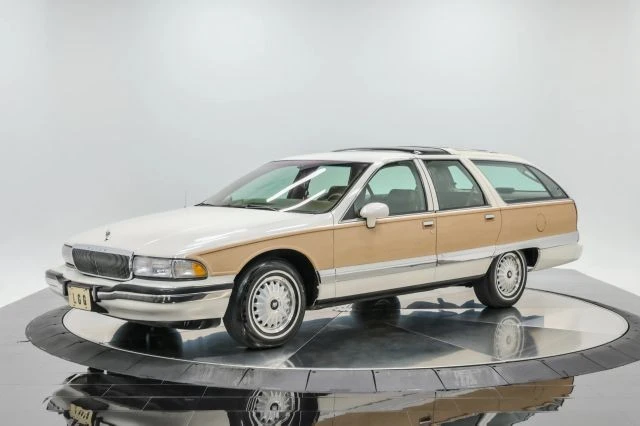 1993 Buick Roadmaster - Image 2 of 31