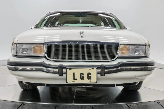 1993 Buick Roadmaster - Image 12 of 31
