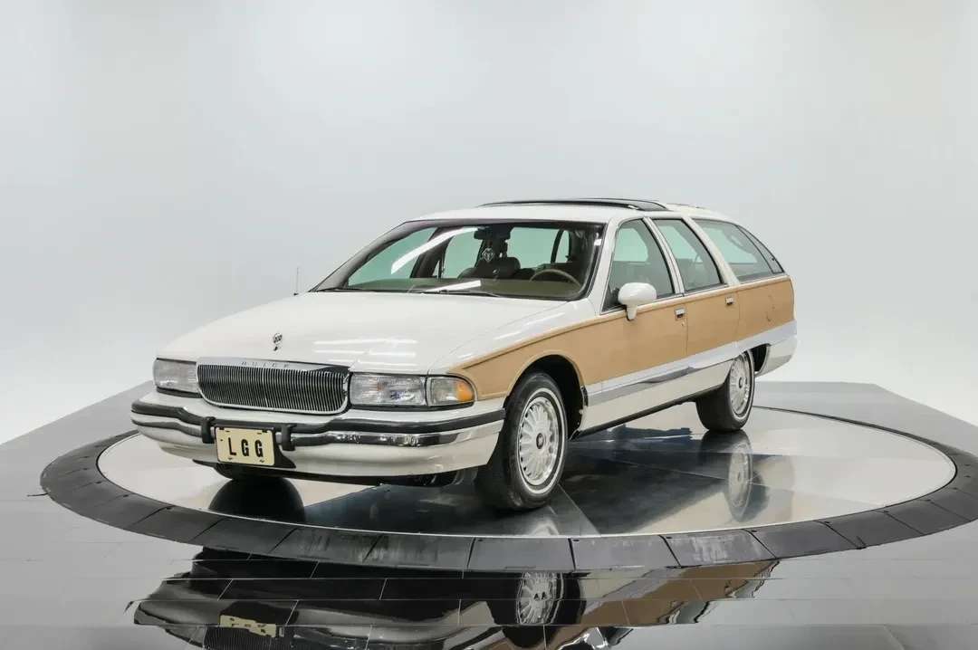1993 Buick Roadmaster - Image 4 of 31