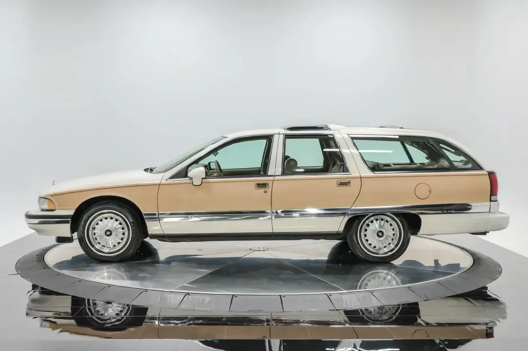 1993 Buick Roadmaster - Image 3 of 31
