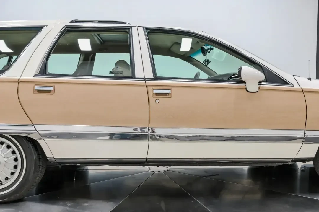 1993 Buick Roadmaster - Image 24 of 31