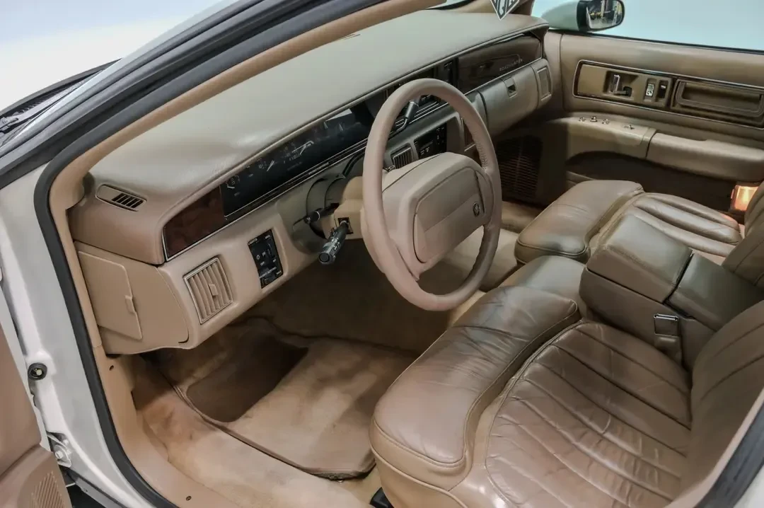 1993 Buick Roadmaster - Image 26 of 31