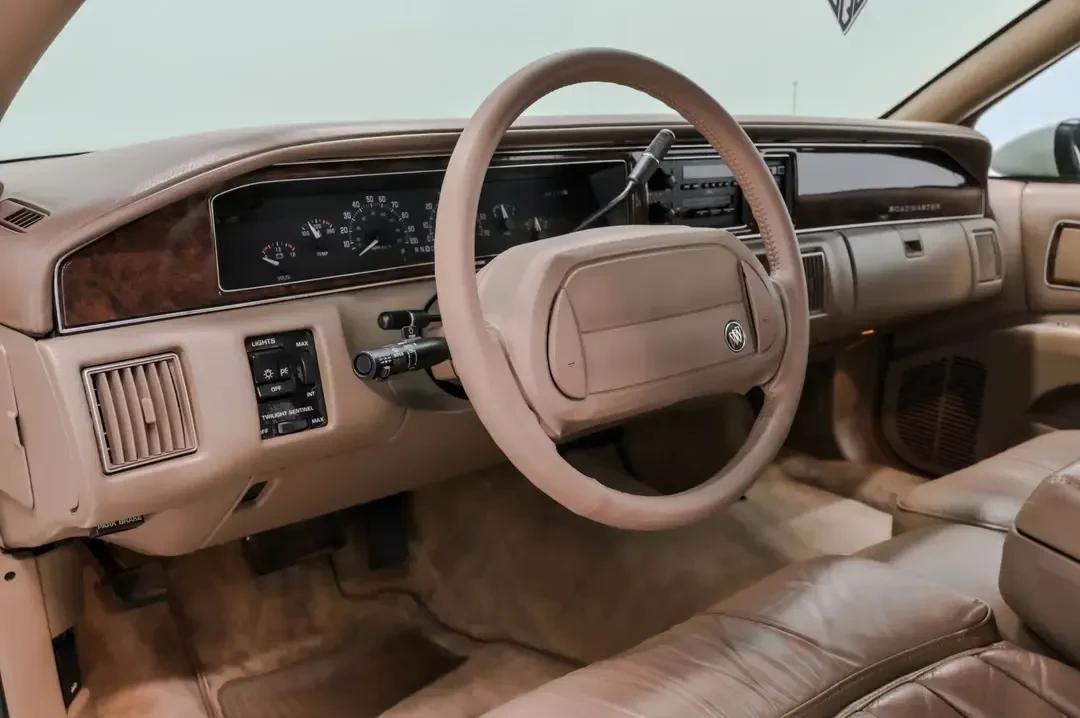 1993 Buick Roadmaster - Image 31 of 31