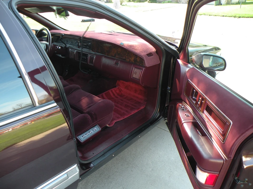 1993 Buick Roadmaster - Image 13 of 16