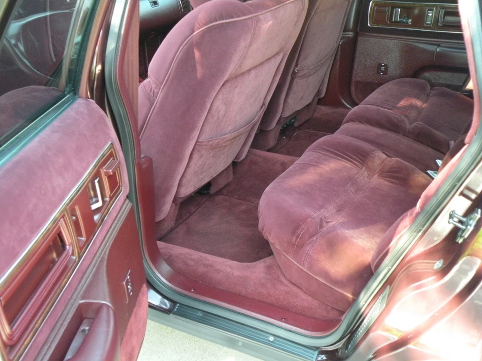 1993 Buick Roadmaster - Image 11 of 16